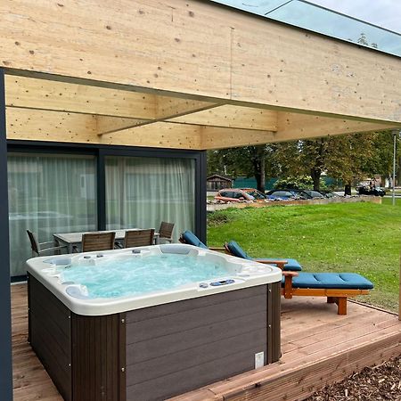 Luxusní apartmá s krbem a vířivkou Ceske Budejovice Exterior foto