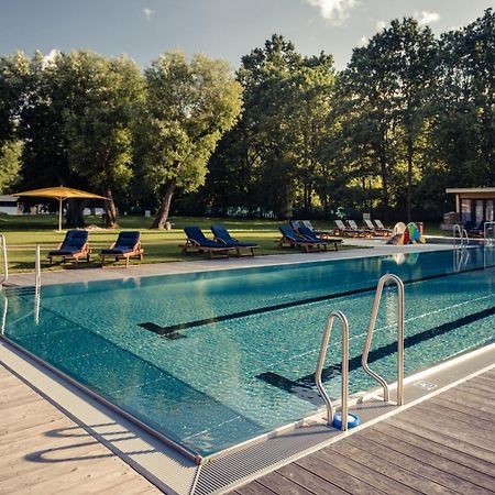 Luxusní apartmá s krbem a vířivkou Ceske Budejovice Exterior foto